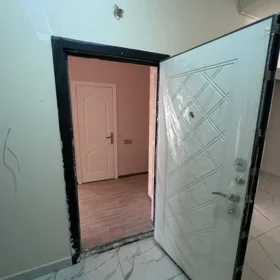In Baku 125.0 m² apartment is for sale - Image 2