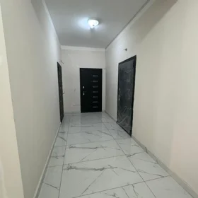 In Baku 125.0 m² apartment is for sale - Image 3