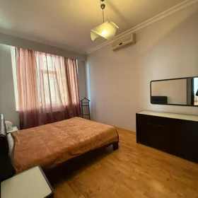 In Baku 140.0 m² apartment is for rent - Image 6