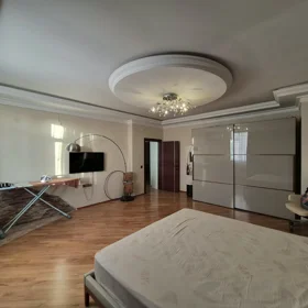 In Baku 125.0 m² apartment is for sale - Image 9
