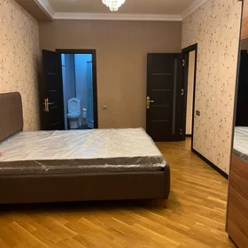 In Baku 120.0 m² apartment is for rent - Image 3