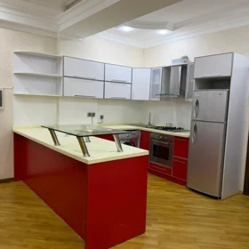 In Baku 110.0 m² apartment is for rent - Image 6