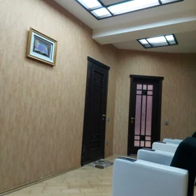 In Baku 110.0 m² apartment is for rent - Image 4