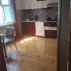 In Astara 112.0 m² house with 6.0 rooms is for sale - Image 5