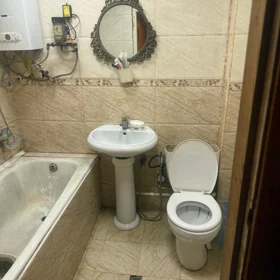 In Baku 64.0 m² apartment is for sale - Image 3