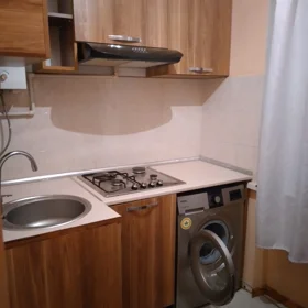 In Baku 80.0 m² apartment is for sale - Image 4