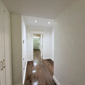 In Baku 280.0 m² apartment is for rent - Image 2