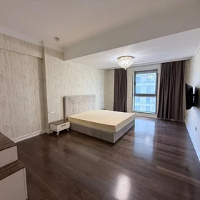In Baku 280.0 m² apartment is for rent - Image 7