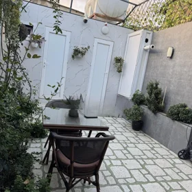 In Səbail rayonu 140.0 m² house with 4.0 rooms is for sale - Image 4