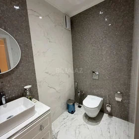 In Baku 140.0 m² apartment is for rent - Image 8