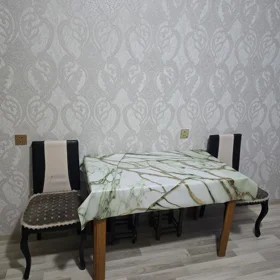 In Baku 64.0 m² house with 3.0 rooms is for rent - Image 5