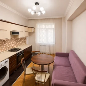 In Baku 102.0 m² apartment is for sale - Image 5