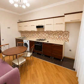 In Baku 102.0 m² apartment is for sale - Image 6