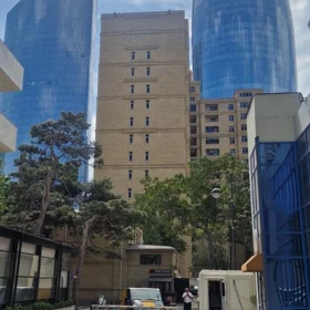 In Baku 125.0 m² apartment is for sale - Image 5