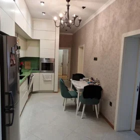 In Baku 125.0 m² apartment is for sale - Image 10