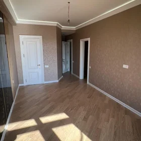 In Baku 151.0 m² apartment is for sale - Image 8