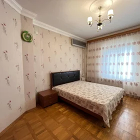 In Baku 100.0 m² apartment is for sale - Image 3