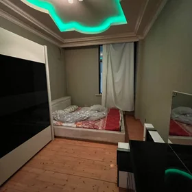 In Baku 130.0 m² apartment is for rent - Image 2