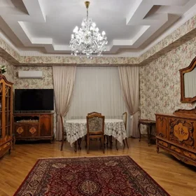In Baku 125.0 m² apartment is for sale - Image 3