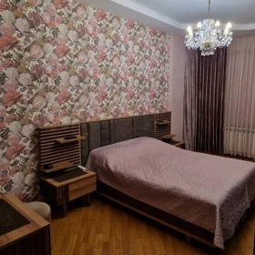 In Baku 125.0 m² apartment is for sale - Image 10