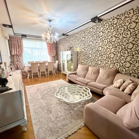 In Baku 120.0 m² apartment is for sale - Image 7