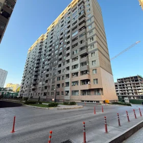 In Baku 93.0 m² apartment is for sale - Image 9
