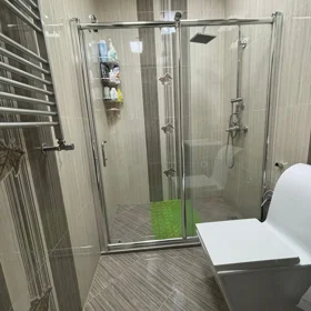 In Baku 68.0 m² apartment is for sale - Image 10