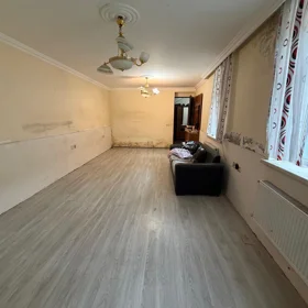 In Baku 300.0 m² house with 5.0 rooms is for rent - Image 3