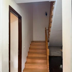 In Baku 300.0 m² house with 5.0 rooms is for rent - Image 5
