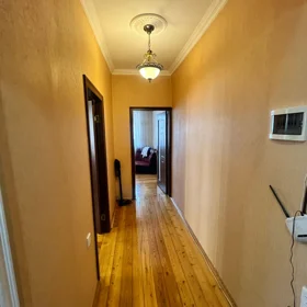 In Baku 70.0 m² apartment is for sale - Image 3