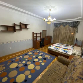 In Baku 140.0 m² apartment is for rent - Image 6
