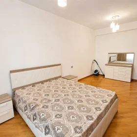 In Baku 75.0 m² apartment is for rent - Image 3