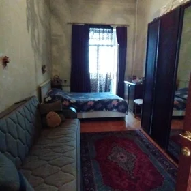 In Baku 75.0 m² apartment is for sale - Image 2