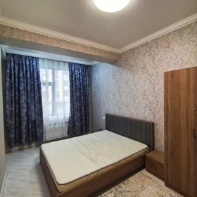 In Baku 110.0 m² apartment is for rent - Image 2