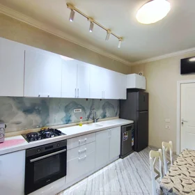 In Baku 110.0 m² apartment is for rent - Image 7
