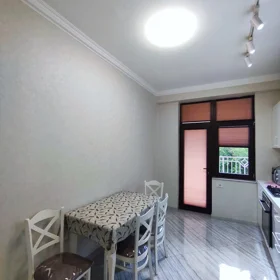 In Baku 110.0 m² apartment is for rent - Image 8