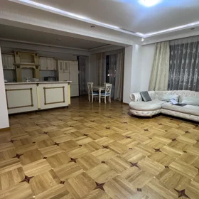 In Baku 140.0 m² apartment is for sale - Image 6