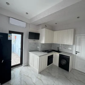 In Baku 75.0 m² apartment is for rent - Image 8