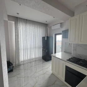 In Baku 75.0 m² apartment is for rent - Image 9