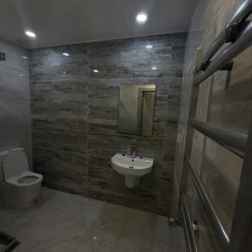 In Baku 80.0 m² apartment is for rent - Image 5