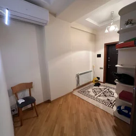 In Baku 108.0 m² apartment is for rent - Image 2