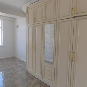 In Khirdalan 140.0 m² apartment is for sale - Image 3
