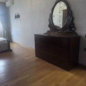 In Baku 145.0 m² apartment is for rent - Image 9