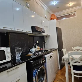 In Khirdalan 85.0 m² apartment is for sale - Image 2