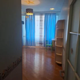 In Baku 125.0 m² apartment is for rent - Image 2