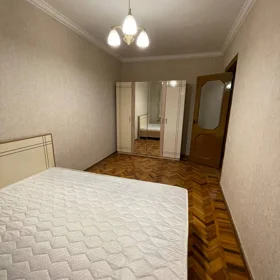 In Baku 70.0 m² apartment is for rent - Image 7