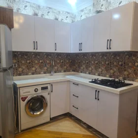 In Baku 80.0 m² apartment is for rent - Image 8