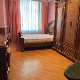 In Baku 90.0 m² apartment is for rent - Image 9