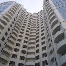 In Baku 200.0 m² apartment is for sale - Image 8