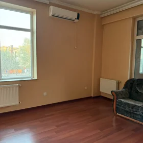 In Baku 90.0 m² apartment is for rent - Image 7
